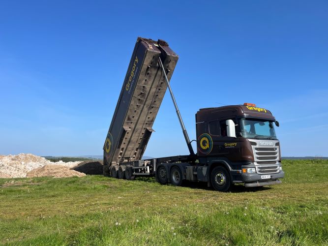 Gregory tipper in summer.