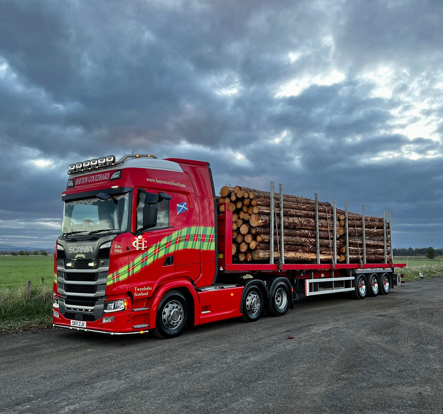 Hayton Coulthard log transportation.